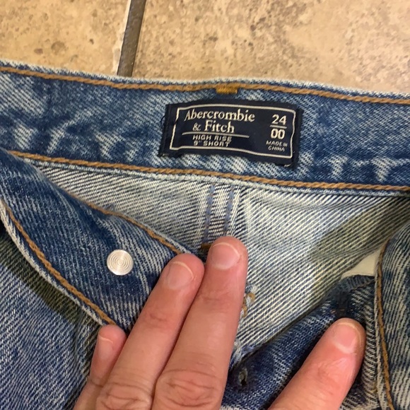 Abercrombie and Fitch long cut off shorts - Picture 2 of 3